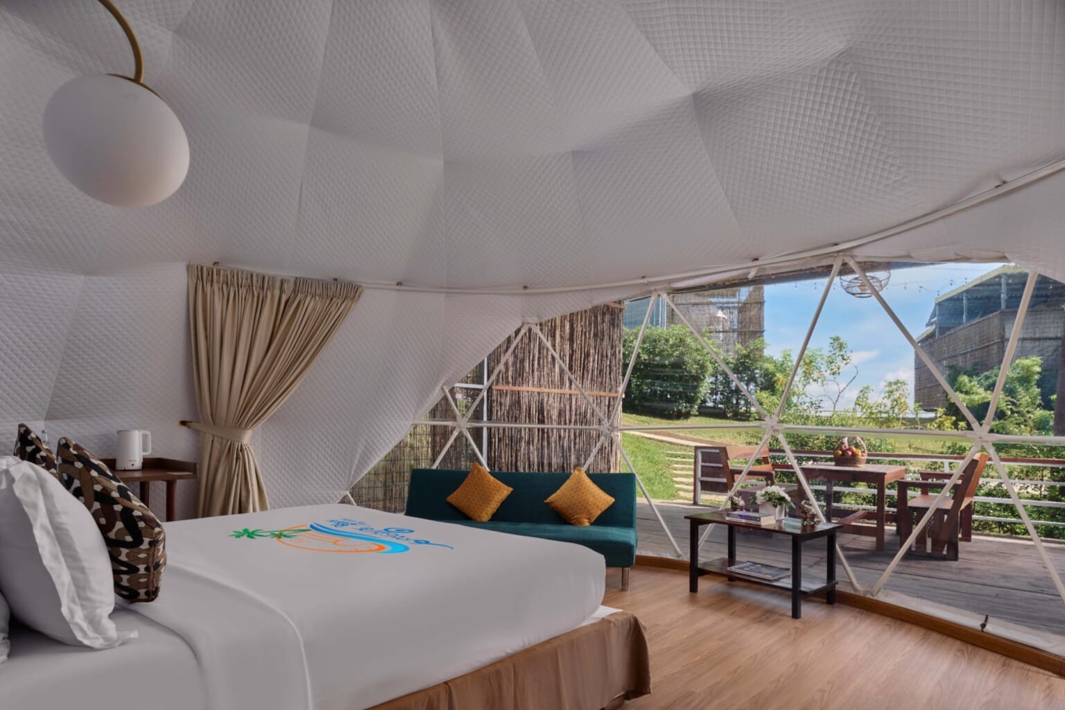 Suite with Garden View - view